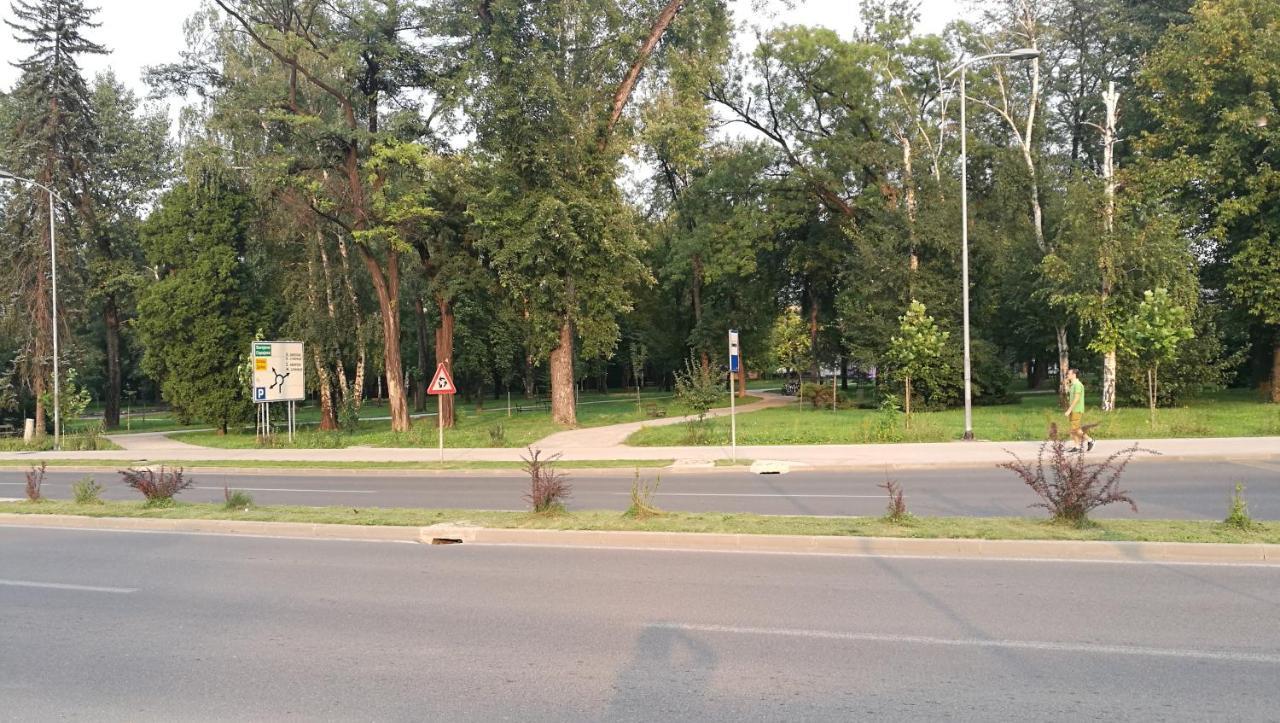Trosoban Stan U Zenici Daire Zeniça Dış mekan fotoğraf
