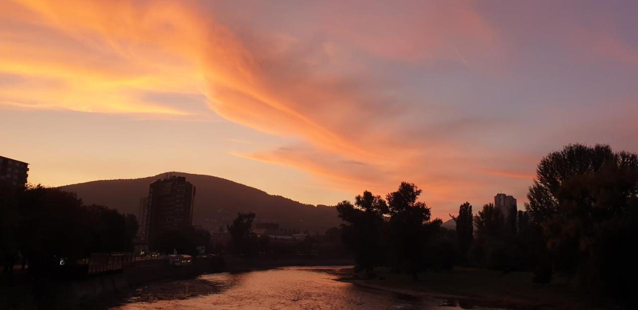 Trosoban Stan U Zenici Daire Zeniça Dış mekan fotoğraf
