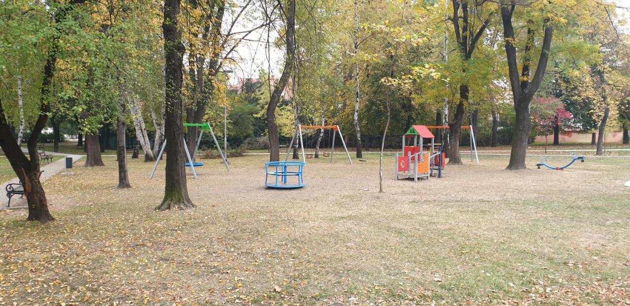 Trosoban Stan U Zenici Daire Zeniça Dış mekan fotoğraf